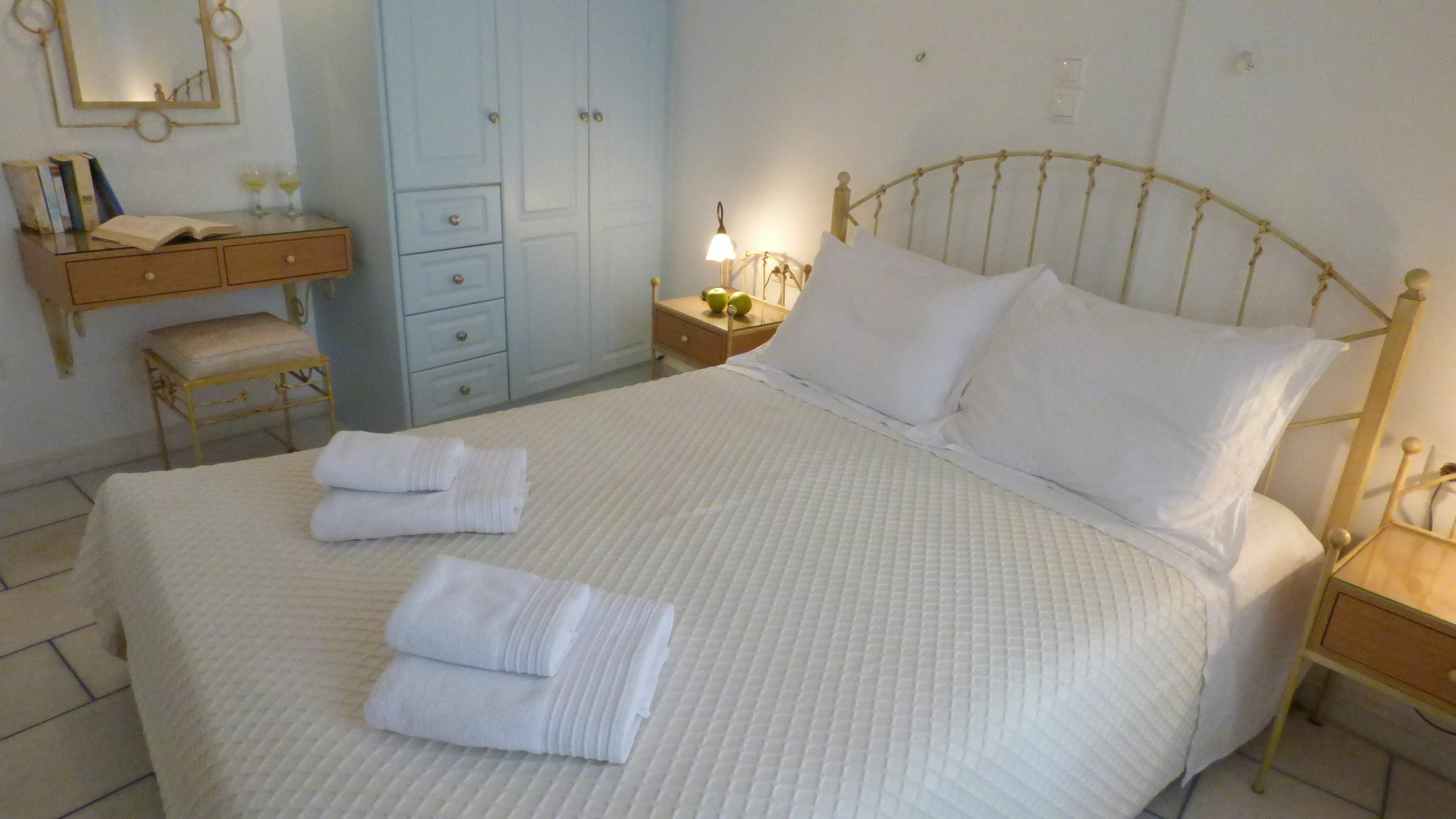 Naxos City Antony Suites And Residences (Adults Only) מראה חיצוני תמונה